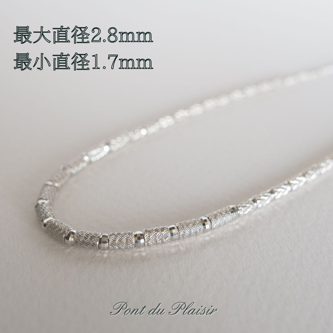 Pt850製リリィグラデュエーションネックレス
