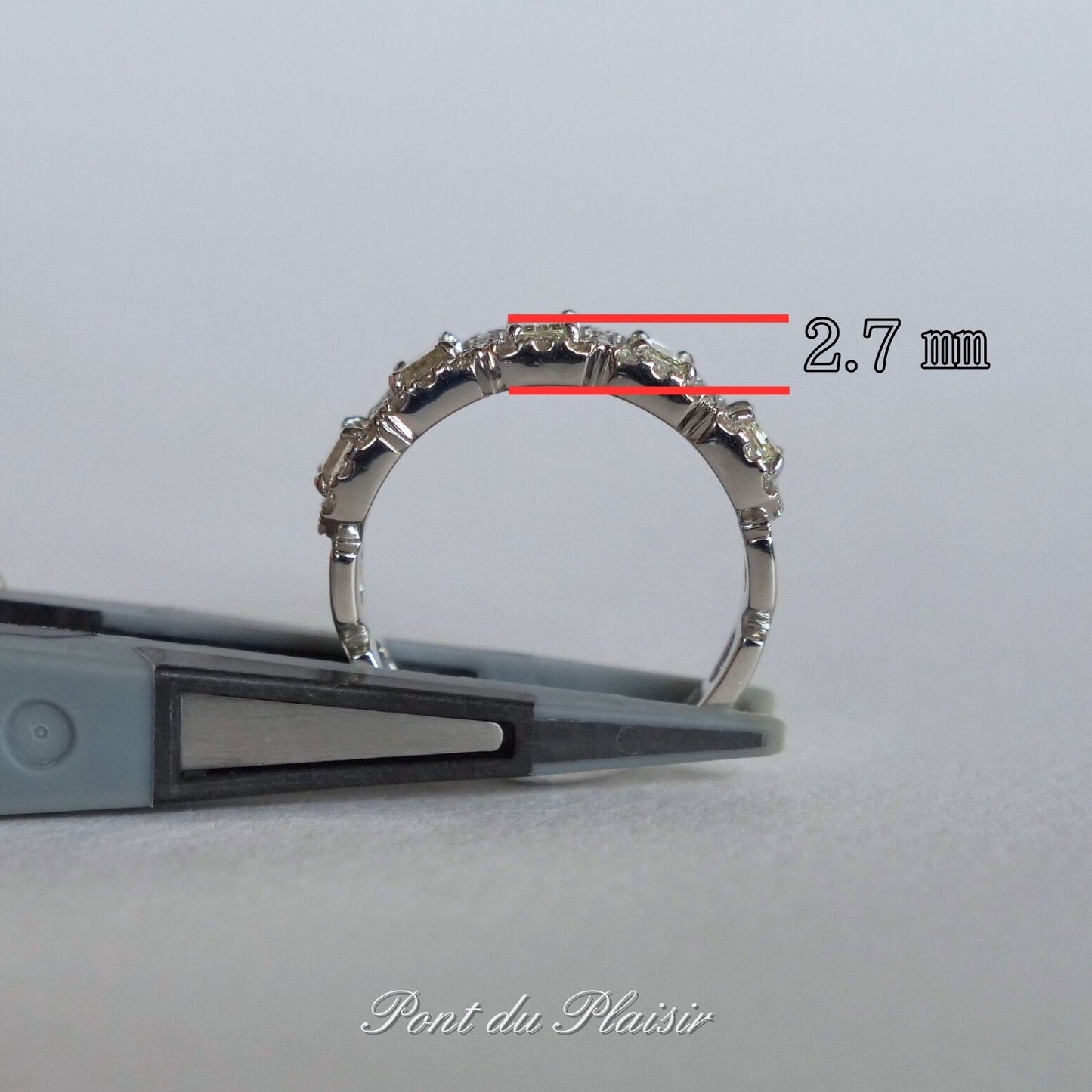 Pt950製アリッサムスクエア(角)指輪/エクリュ