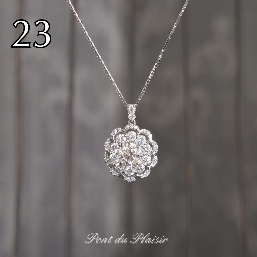 ㉓Pt製ダイアモンドペンダント