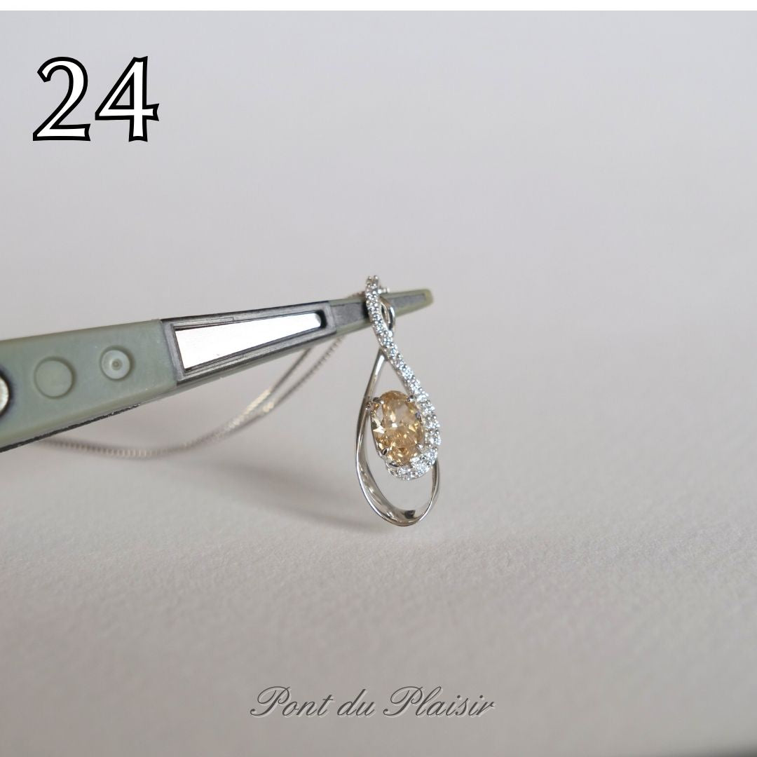 ㉔Pt製ダイアモンドペンダント