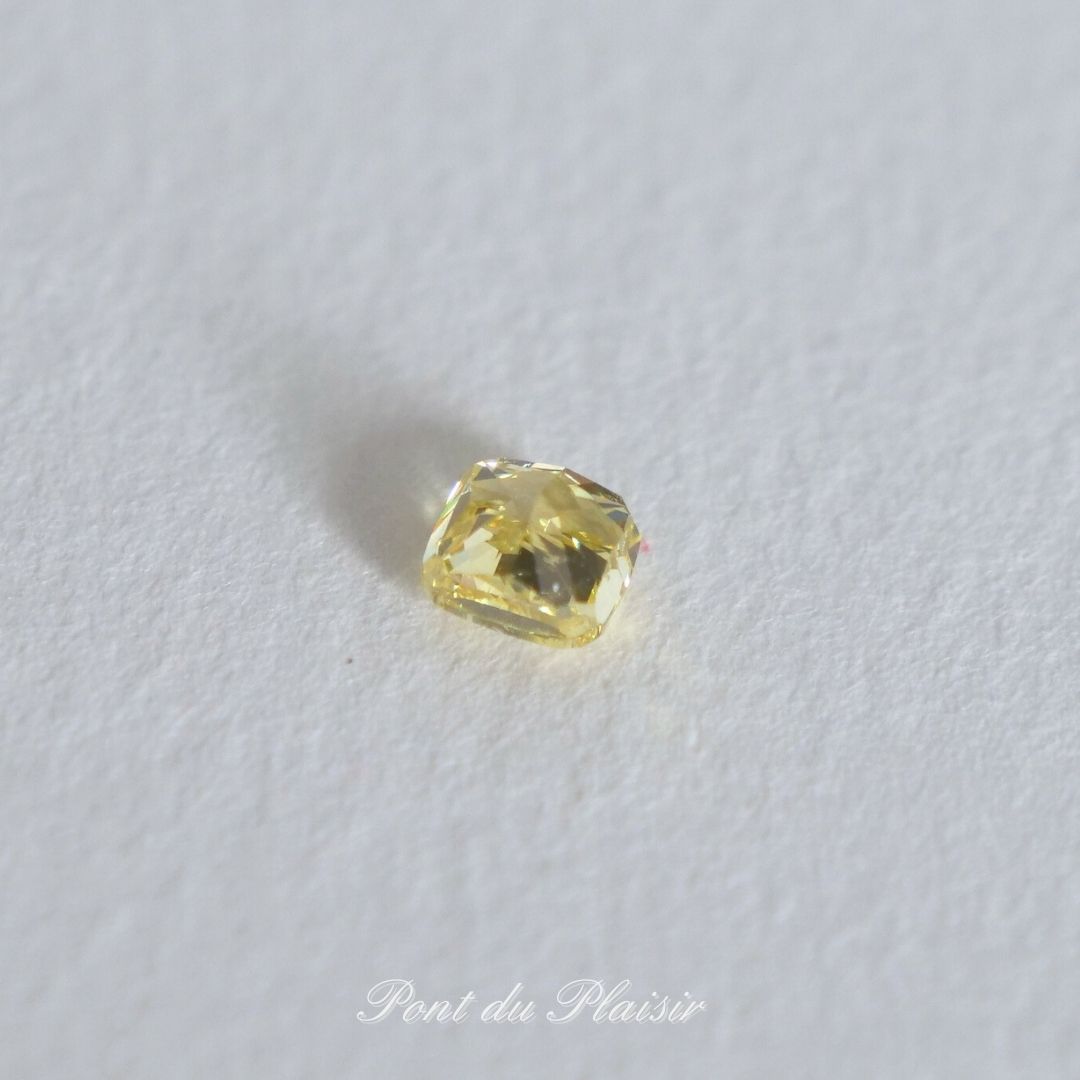 イエローダイアモンド/0.412ct/FIY/SI1/クッションカット