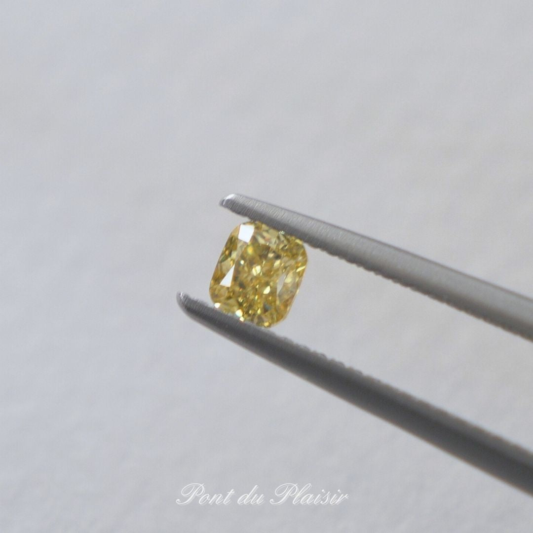 イエローダイアモンド/0.412ct/FIY/SI1/クッションカット