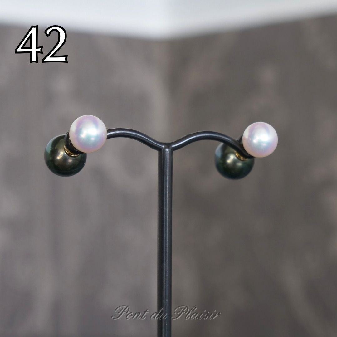 ㊷K18製YGアコヤ/黒蝶真珠キャッチピアス