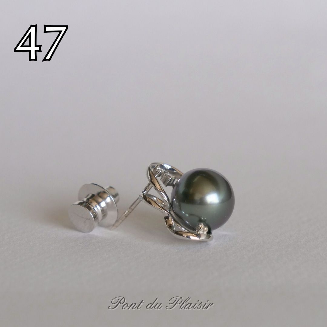 ㊼K18WG製黒蝶真珠タイニーピン