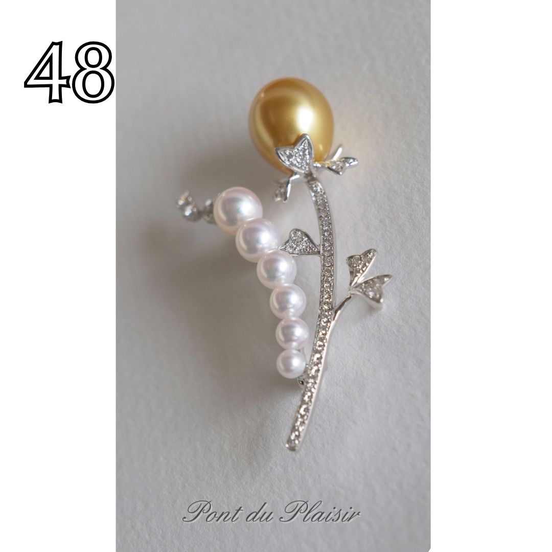 ㊽K18WG製アコヤ/白蝶ゴールデンブローチ