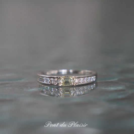 Pt950製ライトイエローダイアモンド指輪