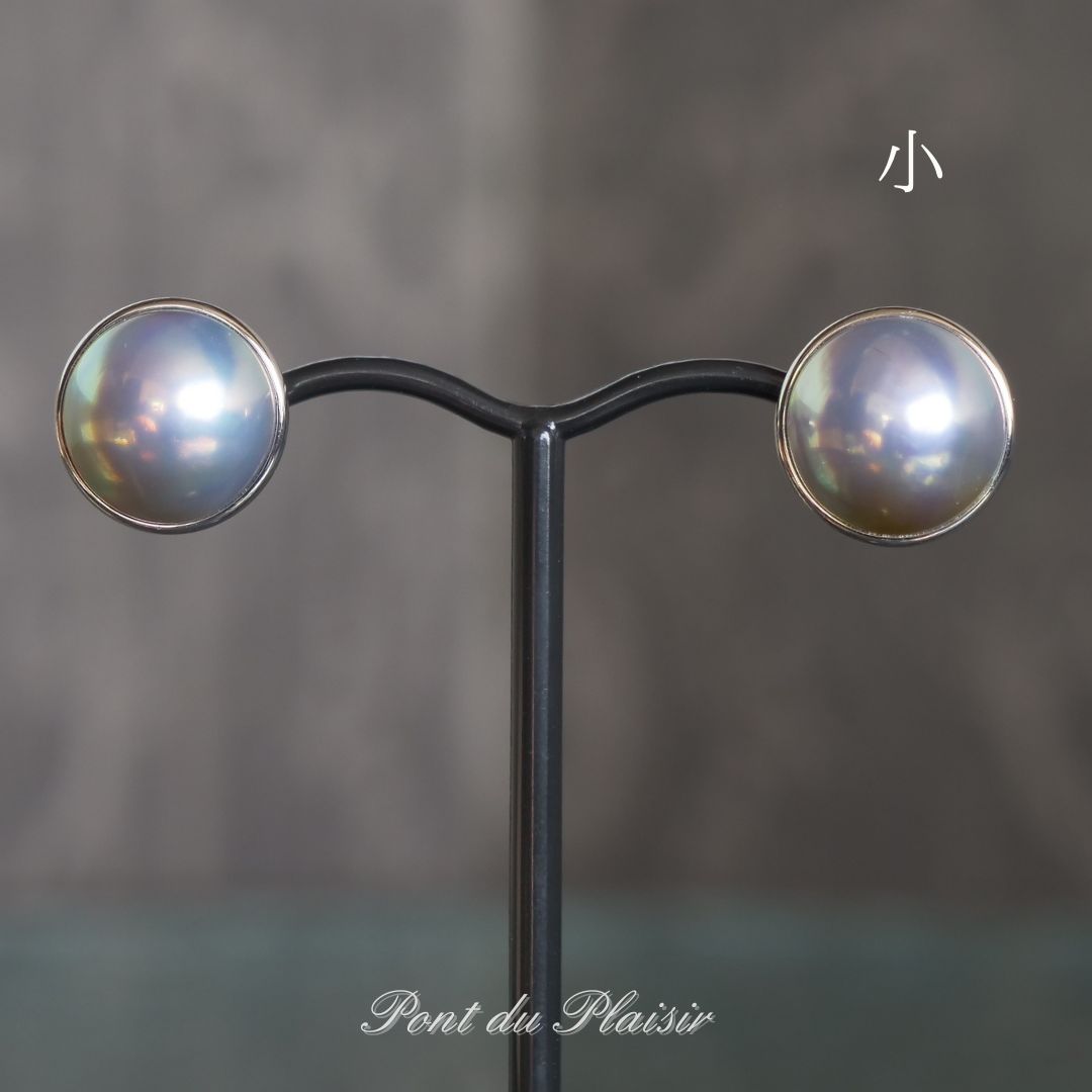 Pt900製マベ真珠ピアス